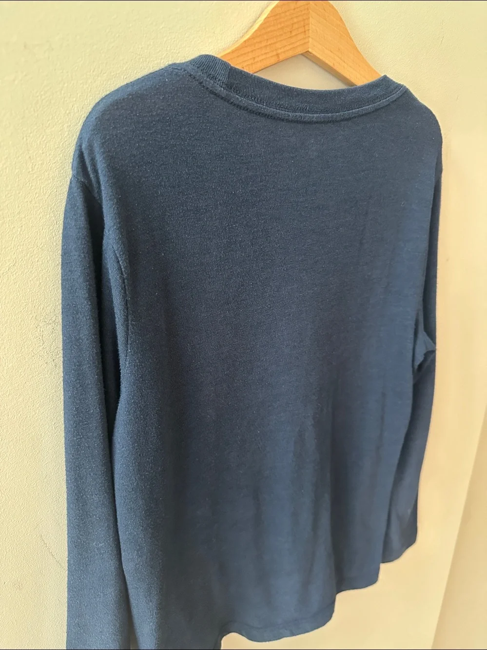 8/$25 Old Navy Boys Size 8 Navy Long Sleeve Go Explore More Shirt